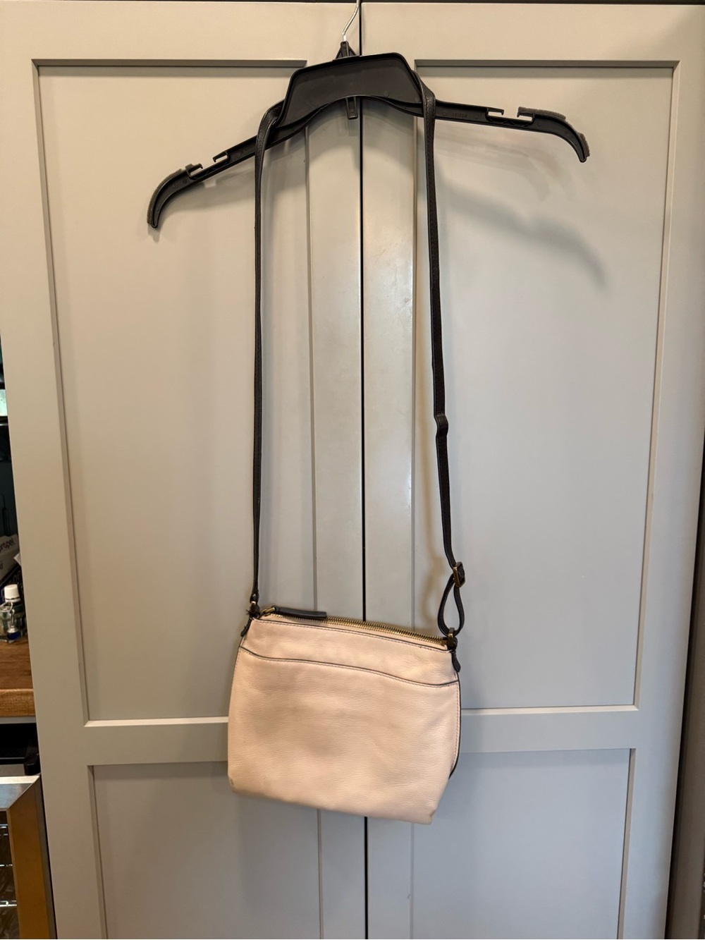 Fossil Two-Tone Tan and Cream Leather Crossbody with Black Strap - Picture 3 of 9